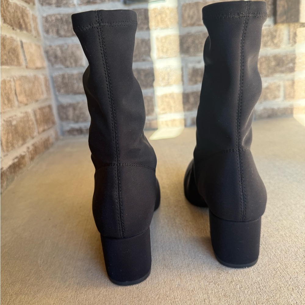 Vagabond Black Heeled Boots - Picture 6 of 10